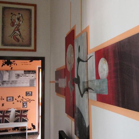 The House To The Walls Sienne Extérieur photo