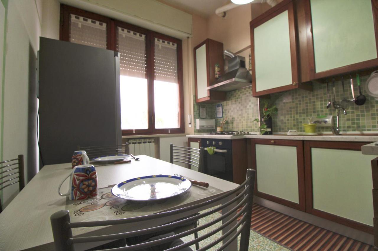 The House To The Walls Sienne Extérieur photo