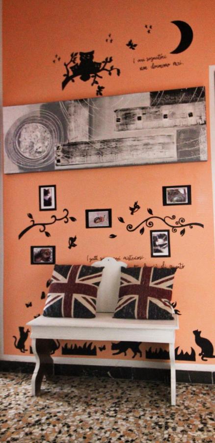 The House To The Walls Sienne Extérieur photo
