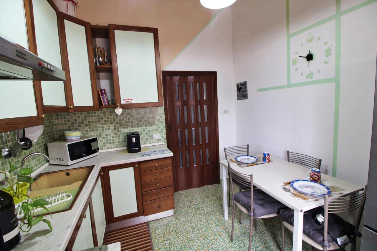 The House To The Walls Sienne Extérieur photo