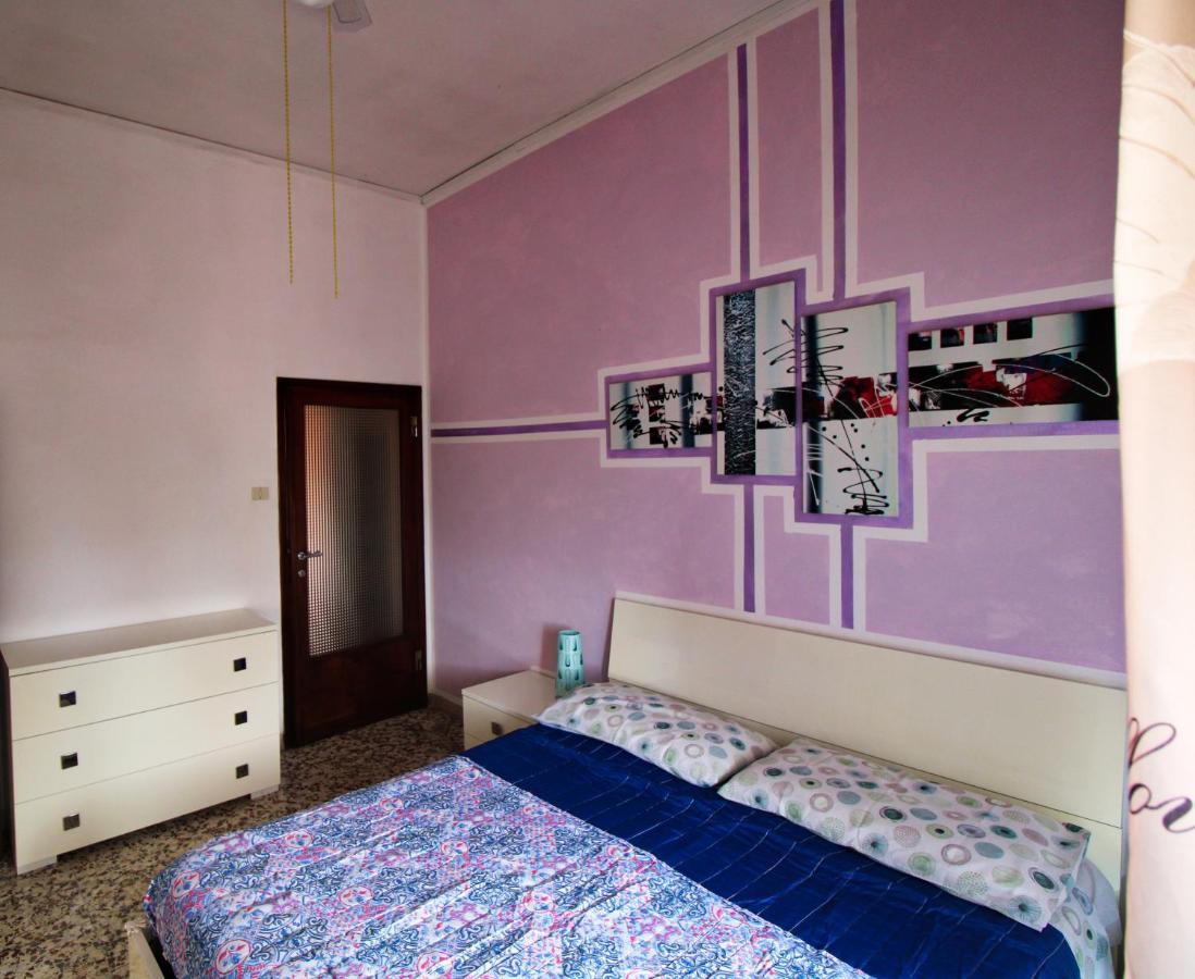 The House To The Walls Sienne Extérieur photo